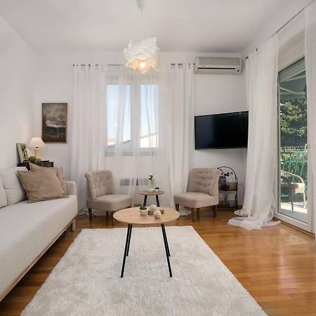 罗维尼Duplex + Garage公寓 外观 照片