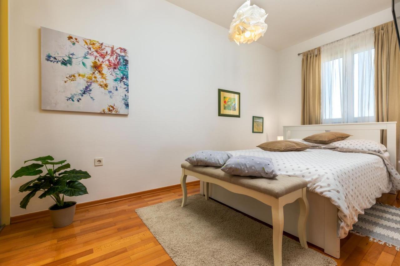 罗维尼Duplex + Garage公寓 外观 照片